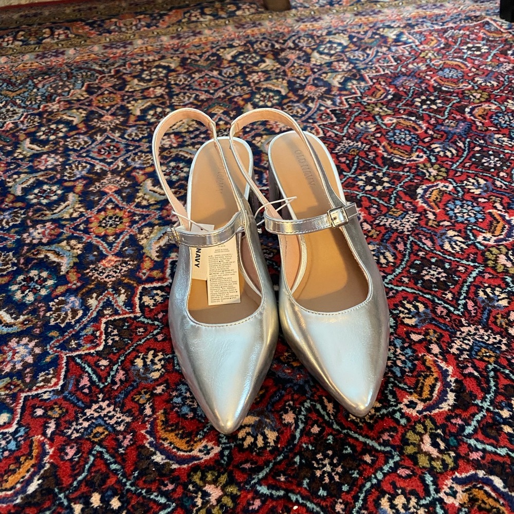 OLD NAVY Women's Slingback Maryjane Heels | size 7 | NWT | Silver. - Picture 5 of 5